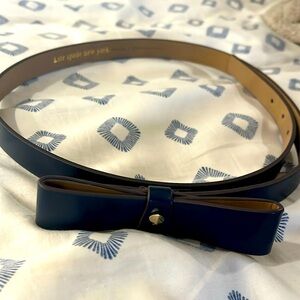 Kate Spade navy belt